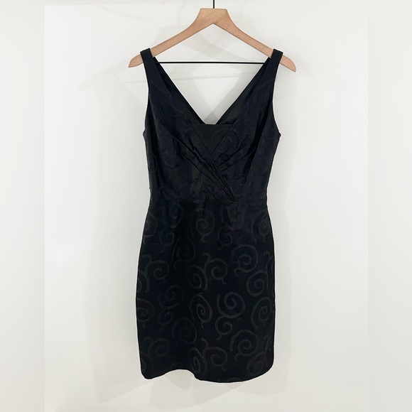 NWT Chetta B Embroidered Sheath Dress Black Size 8 - Picture 1 of 6